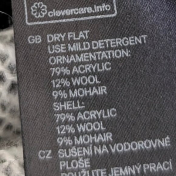 Disney x Divided Minnie Mouse Polka Dot Knit Sweater - Picture 7 of 7